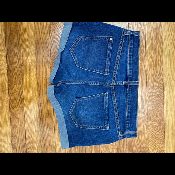 Women’s Denim shorts - Picture 2 of 2